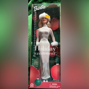 Barbie Holiday Excitement Box